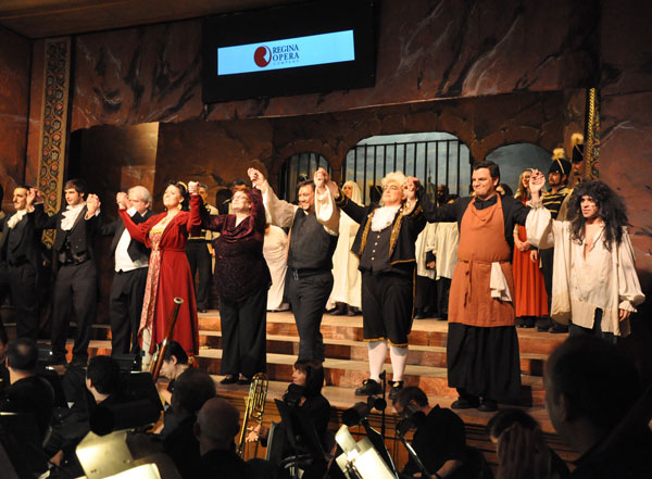 Tosca 2010 curtain call; photo by George Schowerer